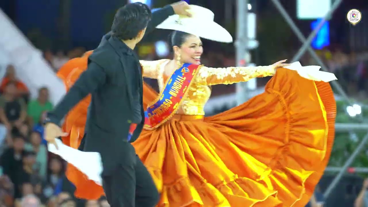 Karin Meza y Memo Suero Campeones Mundiales Senior 2025 Festival Marinera Plaza Norte