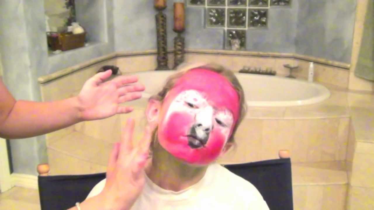 Green Wing Macaw Parrot- Halloween Makeup Tutorial