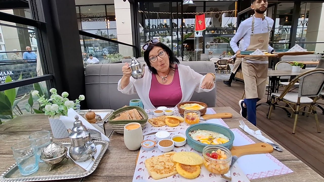 Morocco 🇲🇦 Agadir, Trying a Traditional Moroccan Breakfast 