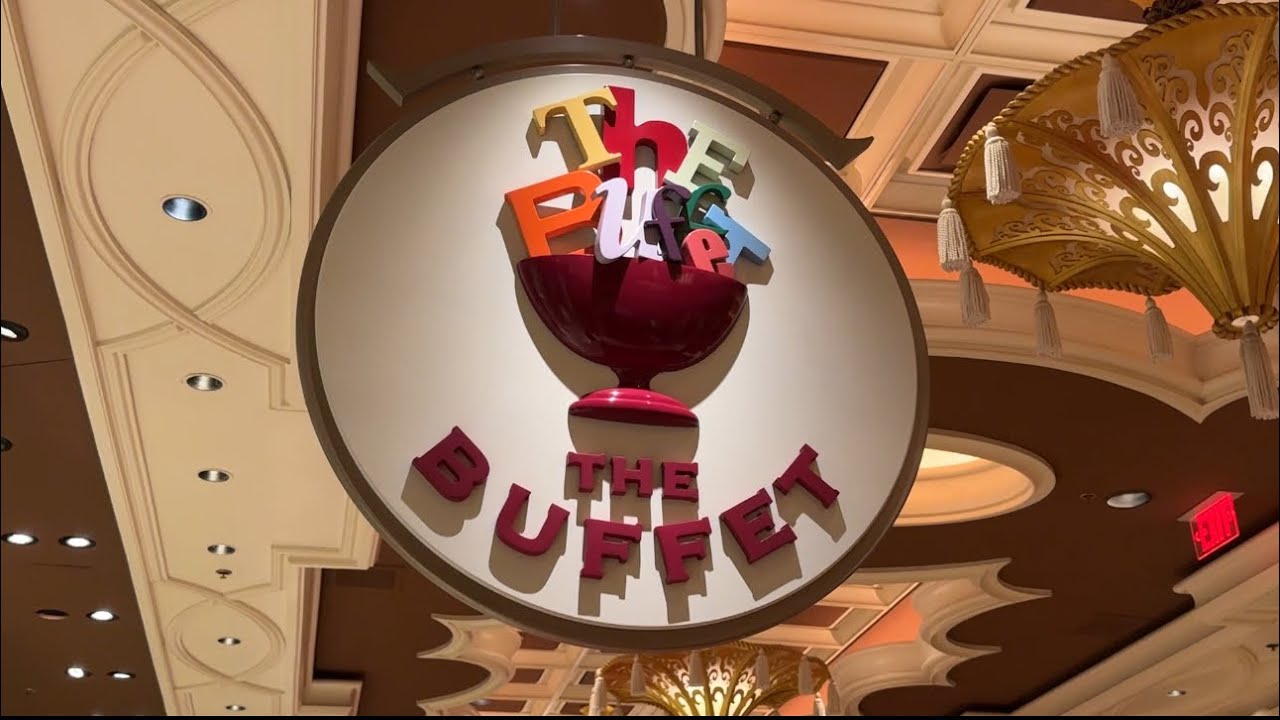 Nhà hàng Buffet nằm trong sòng bài Las Vegas rất là nhiều món ăn hoài không hết món .