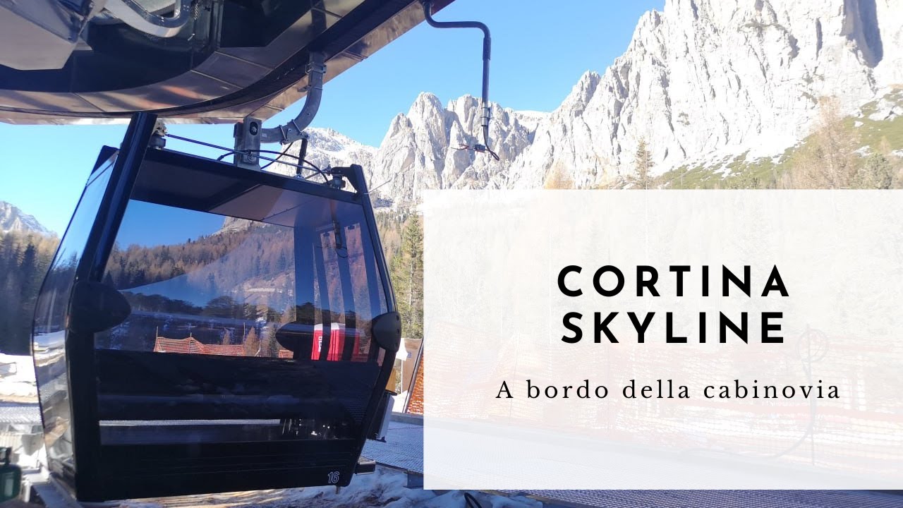 Sulla cabinovia Cortina Skyline, sopra il bosco guardando le Cinque Torri e le Tofane #dolomiti