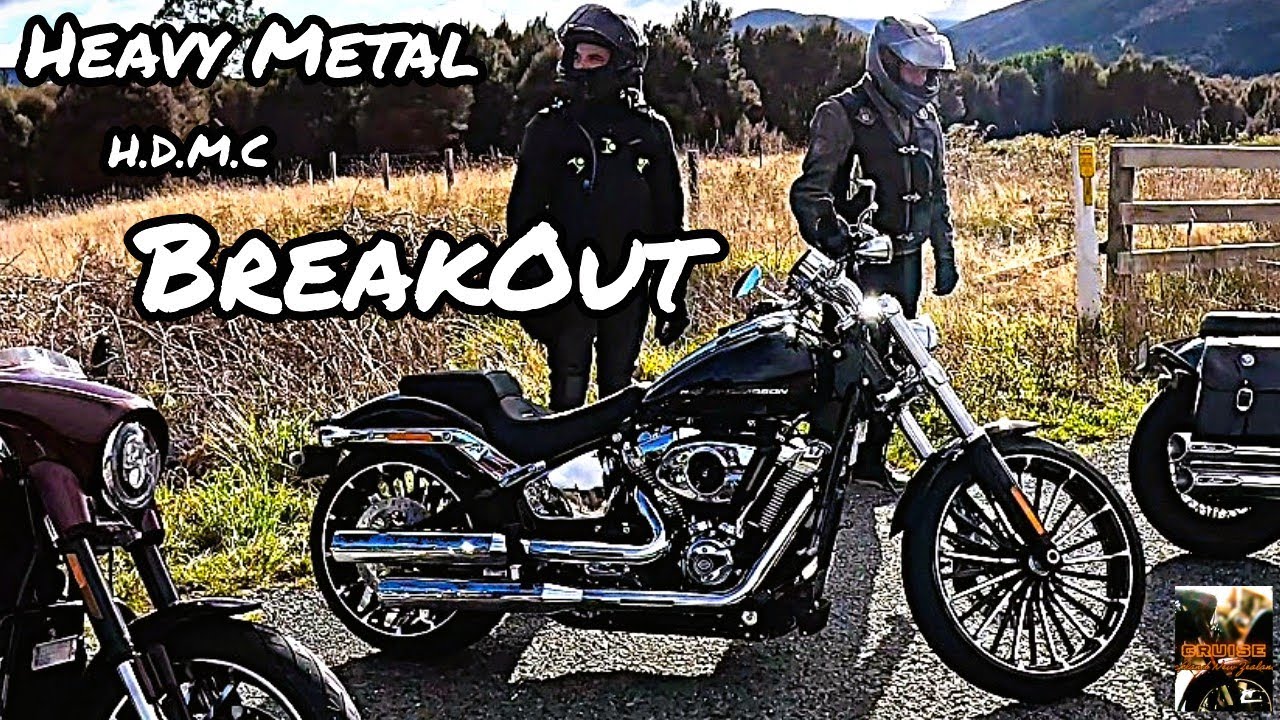 Harley Davidson Breakout 2025, Sport Glide and an Indian Super Chief go for a fang around the block.
