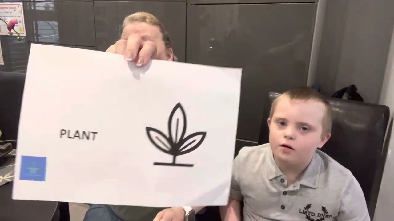 Makaton for ‘PLANT’ 🪴