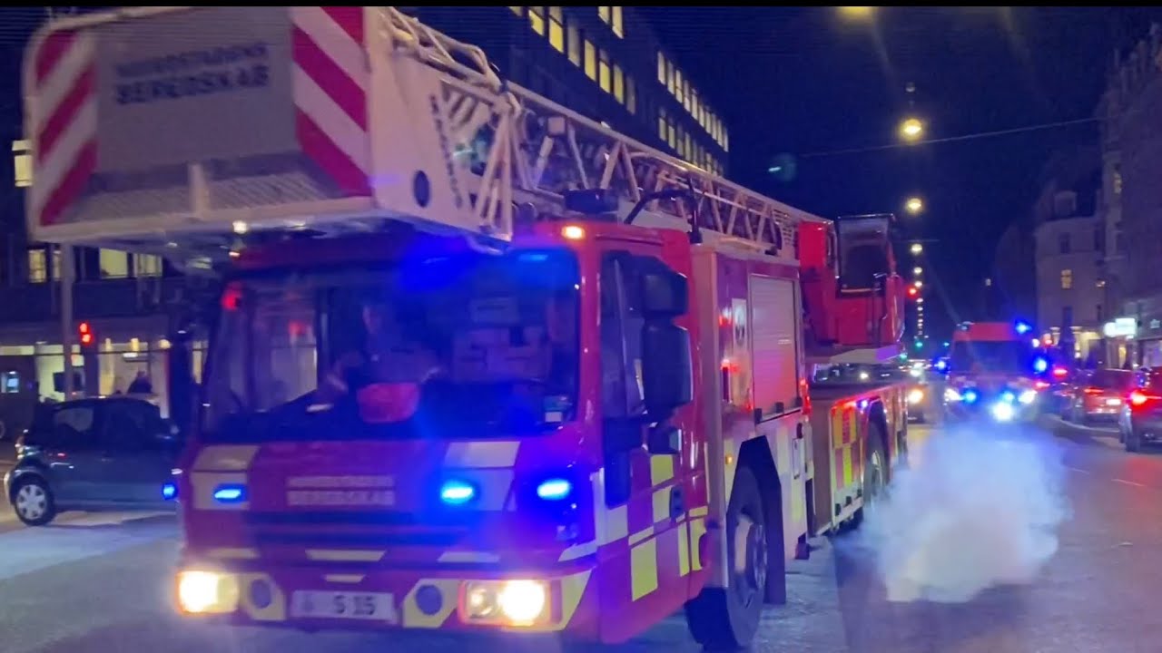 11X Hovedstadens Beredskab ST.Ø + FB + H +V (Bygningsbrand-Lejlighed) + Ambulance Politi Læge