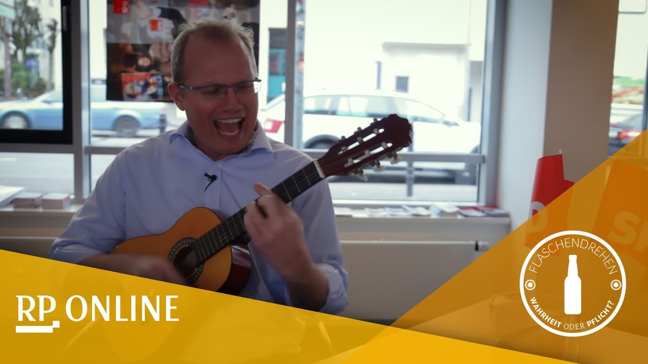 Sechs Saiten, zwei F&auml;hnchen, ein Mann | Flaschendrehen #1 (Jochen Ott - SPD)