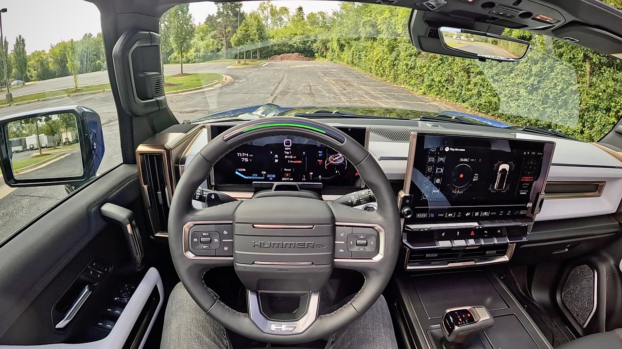 Hummer EV SUV 3X 2024 года — впечатления от вождения от первого лица
