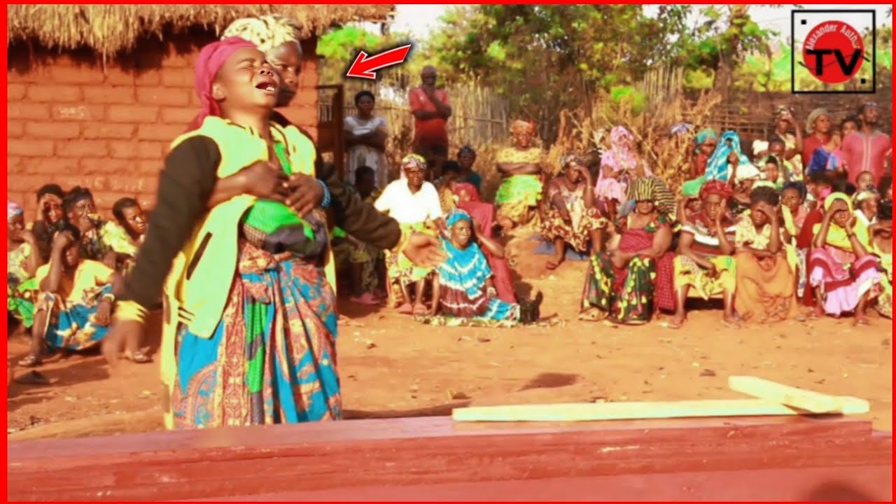 MSIBA - MAZISHI YA MKE WA ALISKO N1, TAZAMA WATU WALIVYO FURIKA MSIBANI INAUMA SANA ...