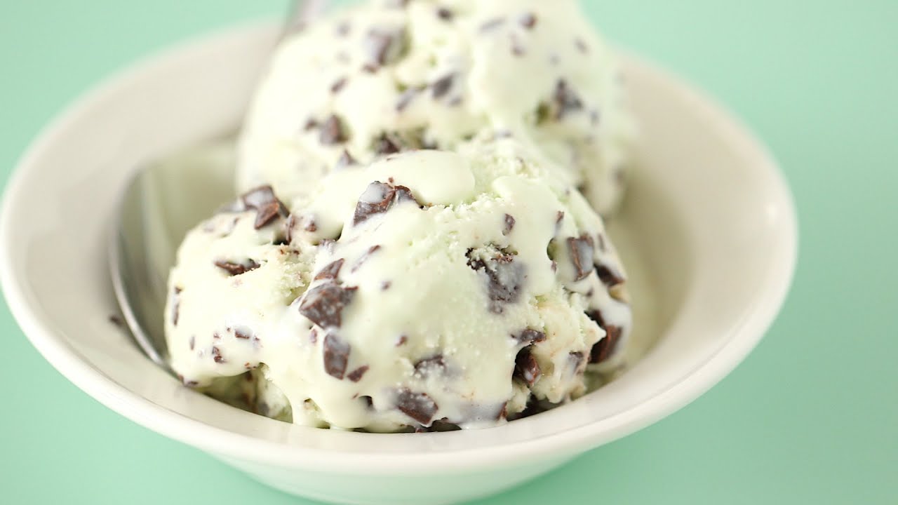 No-Churn Mint Chocolate Chip Ice Cream - Martha Stewart