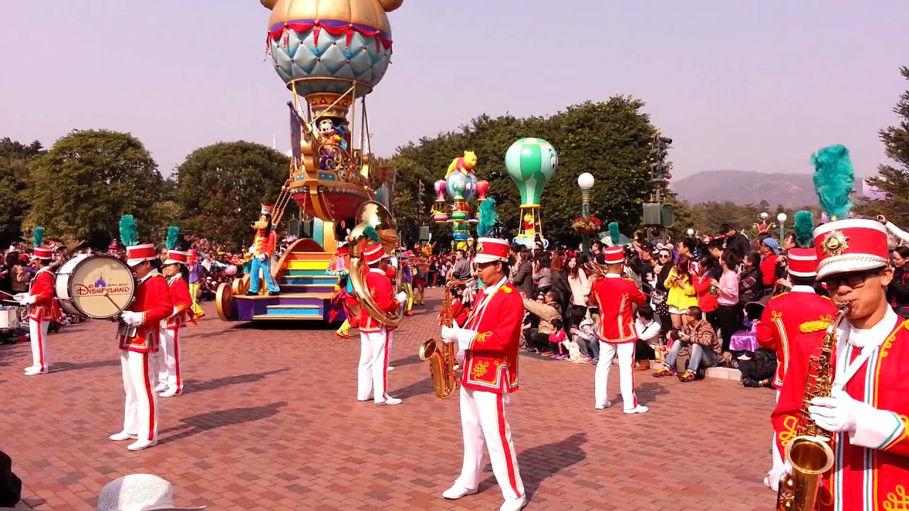 Hong Kong Disneyland - Flights of Fantasy Parade @ December 26, 2013