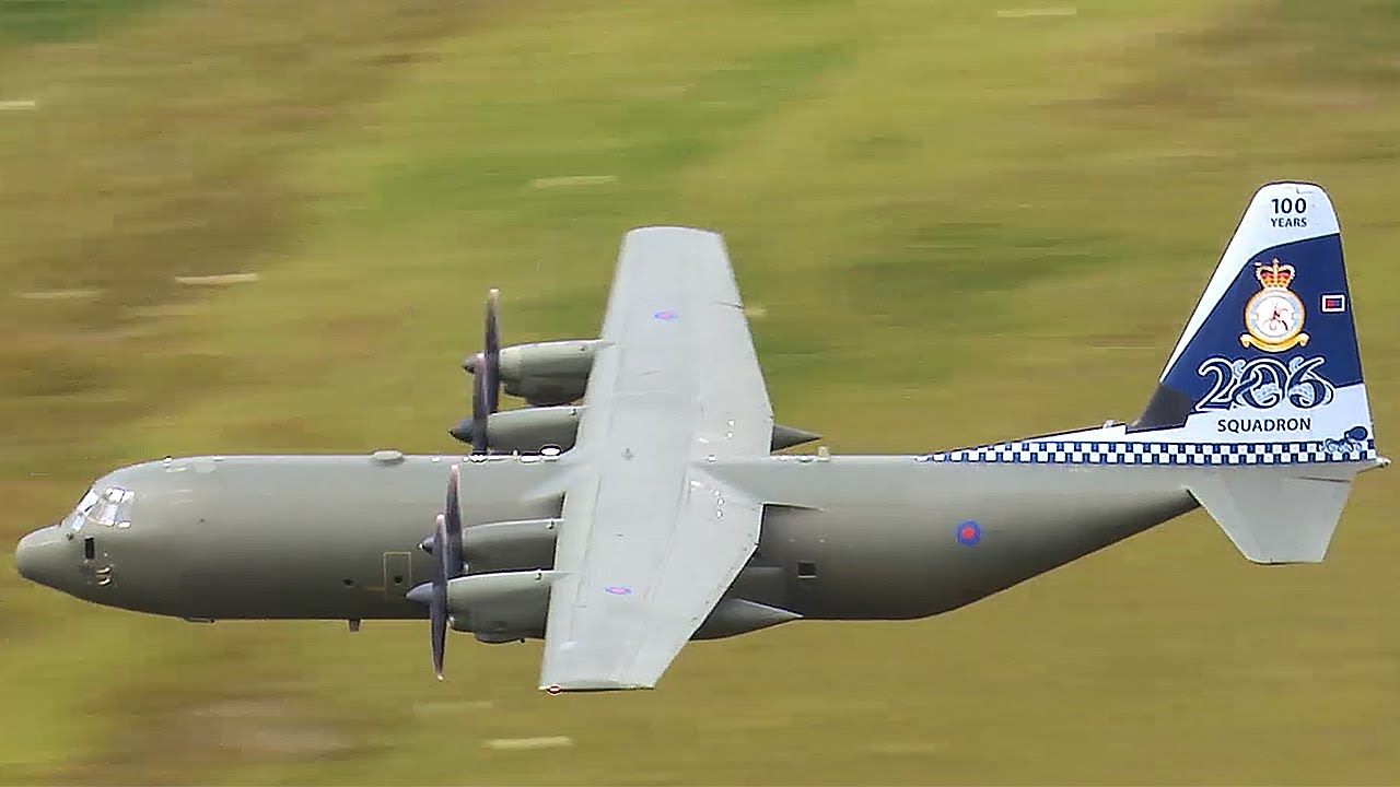 Low level C-130 Hercules - Cad East, Mach Loop, Wales