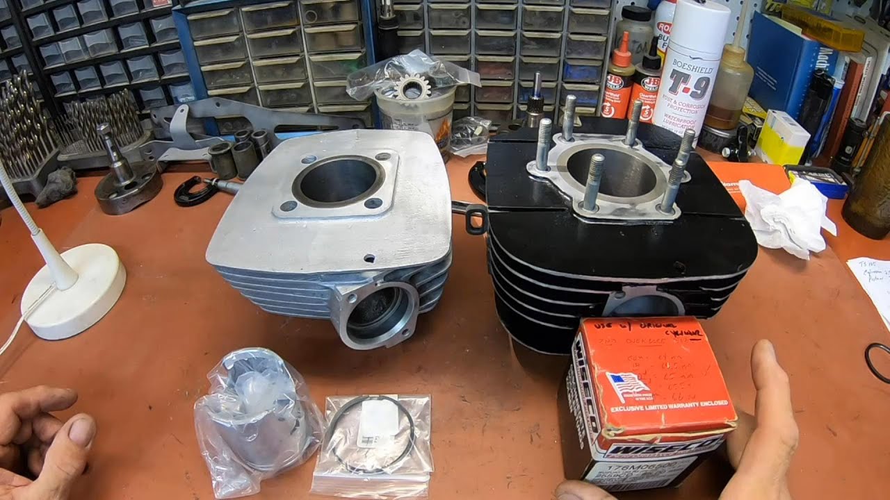 Suzuki motorcycle cylinders to inspect, TS185, TS125