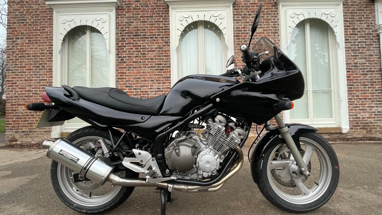 Представляем вашему вниманию восстановленный мотоцикл Yamaha Diversion 600! 😀 А также праздничный...