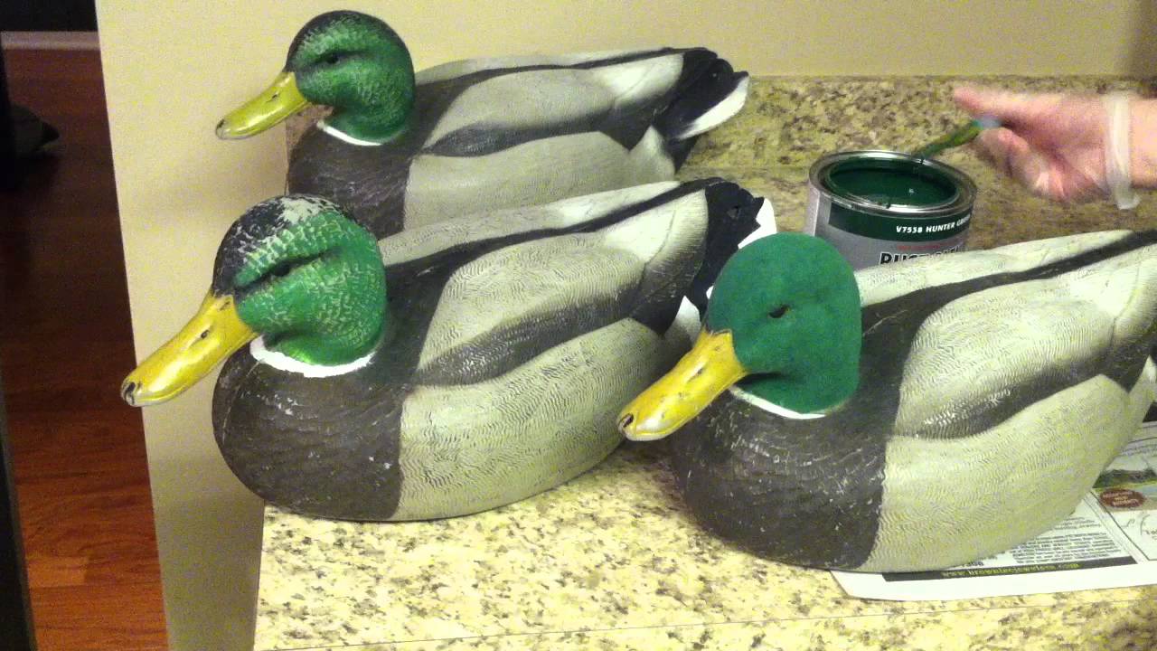Flocking the head of your Duck Decoys
