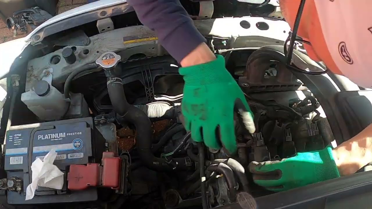 Nissan Micra 2013 spark plug change
