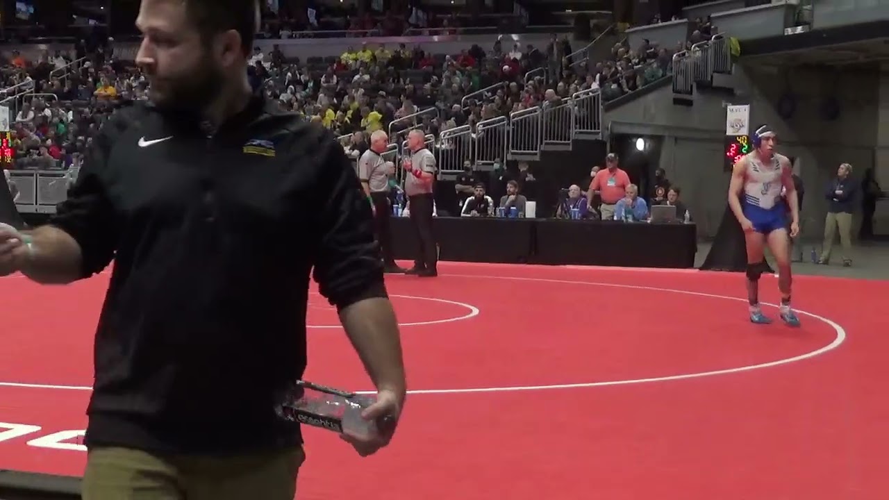 Brady Ison (Brownsburg) vs Elijah Anthony (Frankfort) 2022 state Friday night match
