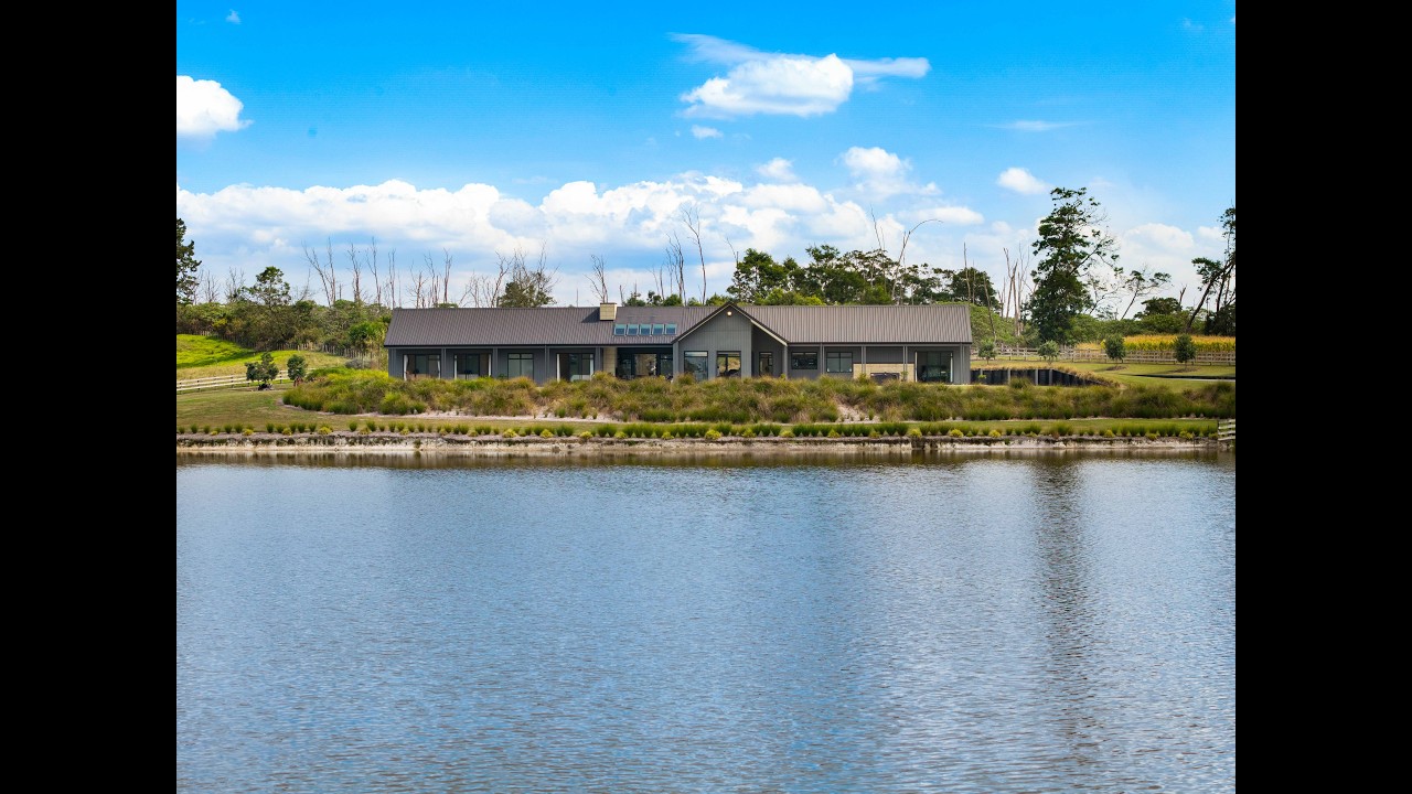 A Trophy Lakefront Estate. 701 Kiwi Road, Te Kauwhata