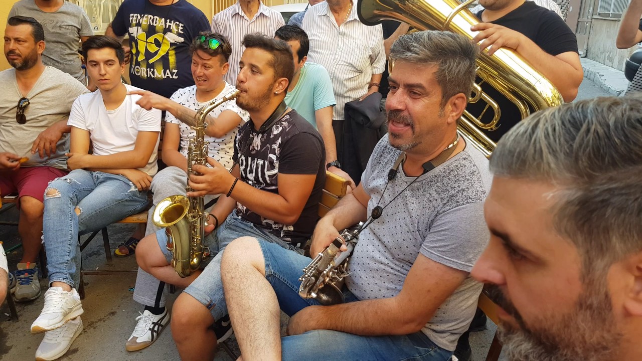 Çamdibi müzisyenler kahvesi Bayram karşılama