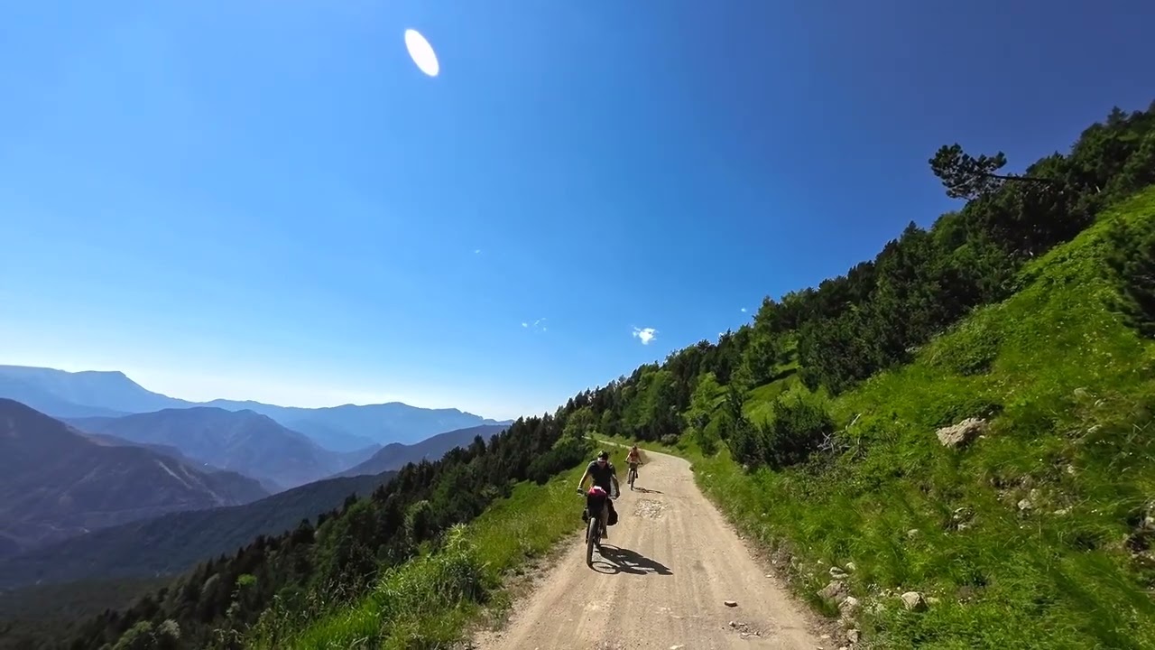 Colle di Tenda - Fantastico sterrato.
