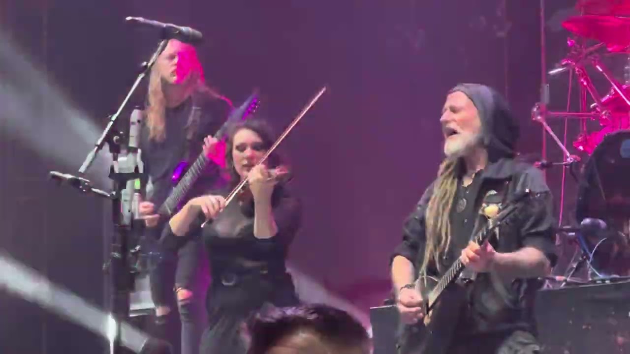 ELUVEITIE - PRAHA / 18.10.2025 / sportovni hala Fortuna