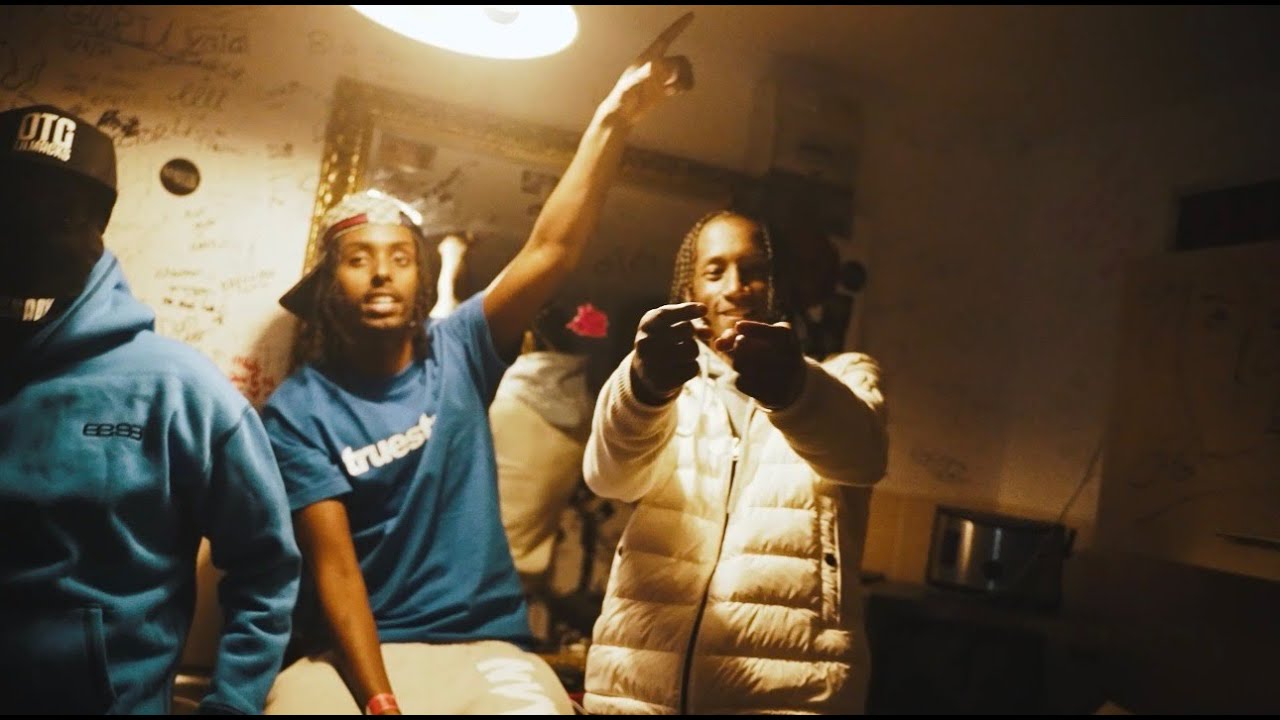 Malzo - Baggy Jeans [Music Video]