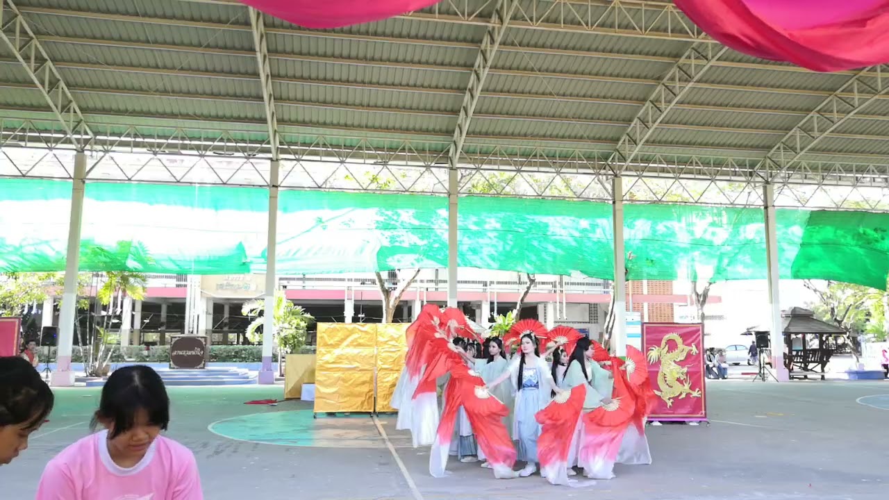 การแข่งขันเชียร์ลีดเดอร์สีน้ำเงิน ระดับมัธยม