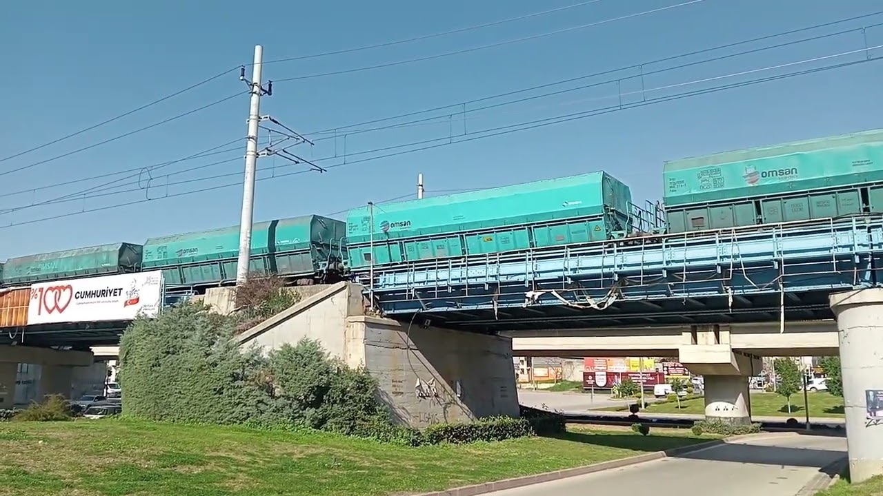 DE 33 050 OMSAN YÜK TRENİ ADANA GAR GİRİŞ YAPIYOR