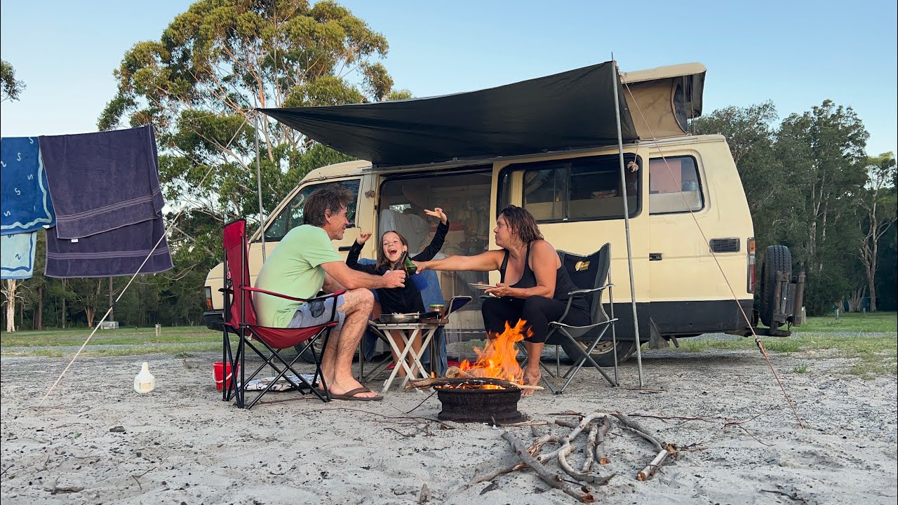 Toyota Hiace 4wd vs 1980&rsquo;s Hiace Sunchaser conversion+Atomic Coffee Machine
