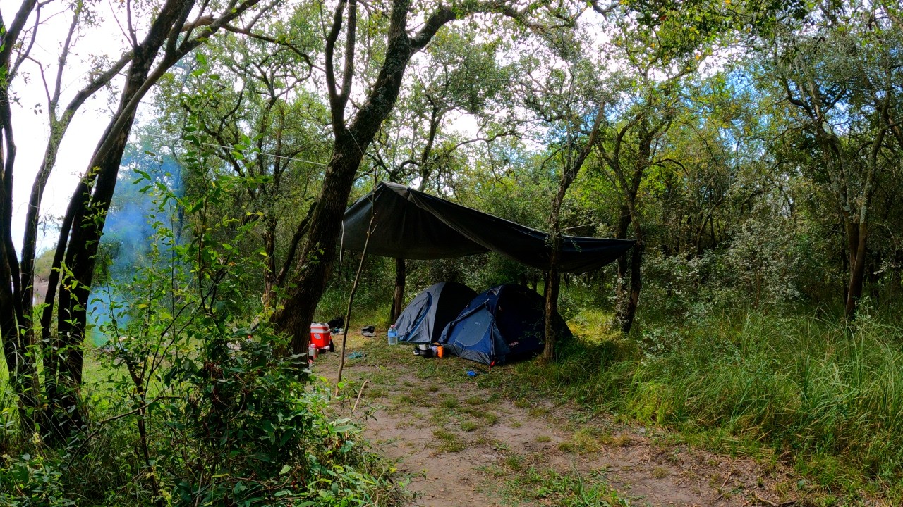CAMPAMENTO DE PESCA Y COCINA en Rosario del Tala 🎣😋⚡️ Pescado Frito, Lluvia y Tormenta