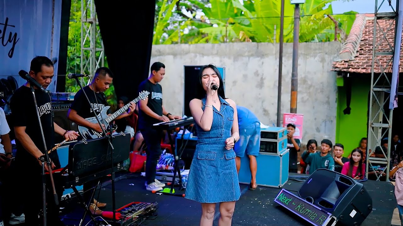 LALUNA MUSIC - SUCI DALAM DEBU KURNIA RAHMA - WEDDING PARTY EKO & DESTY - MENAWAN KUDUS