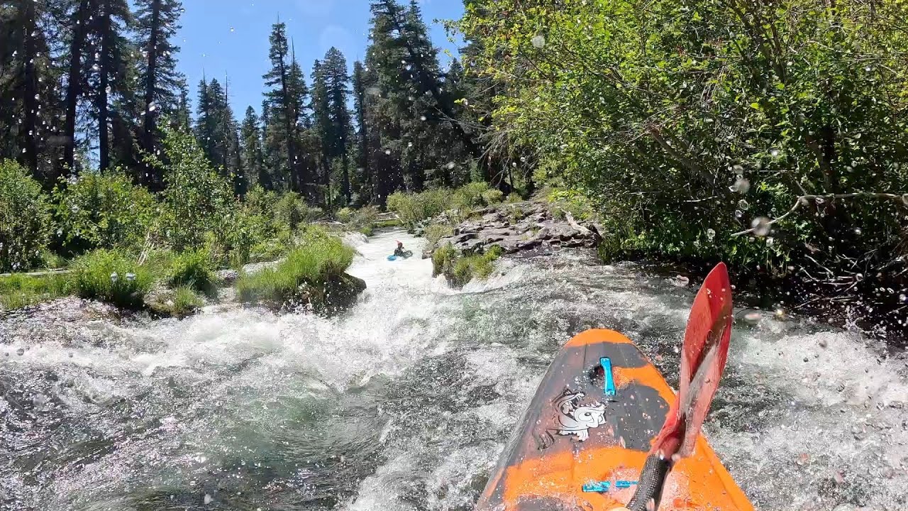 Natural Bridge, NF Rogue River, Oregon Kayaking