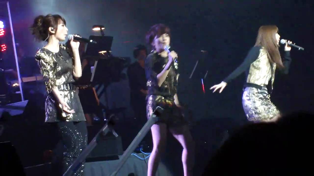 S.H.E-SHERO (Live)