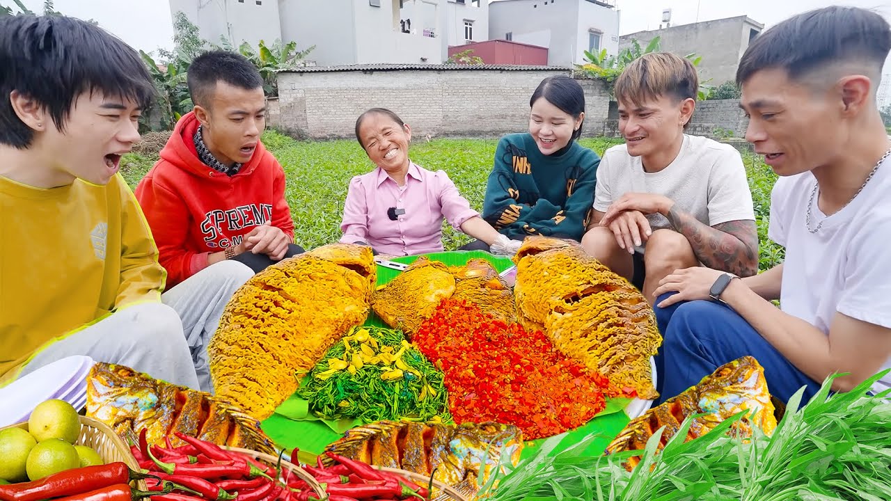 Giant Fried Carp with Super Spicy Chili Salt by Unique Recipe Cooking Dish | Tan Grandma Vlog