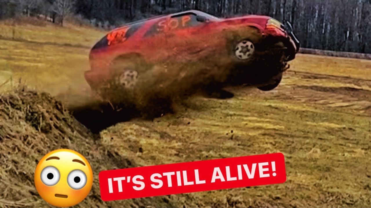 Blazer vs. 4X4: The Ultimate Stunt Jump Showdown!