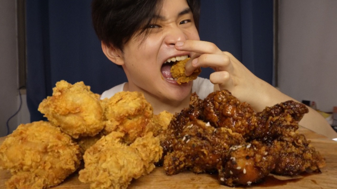 Korean Fried Chicken Half-Half Combo Mukbang ASMR