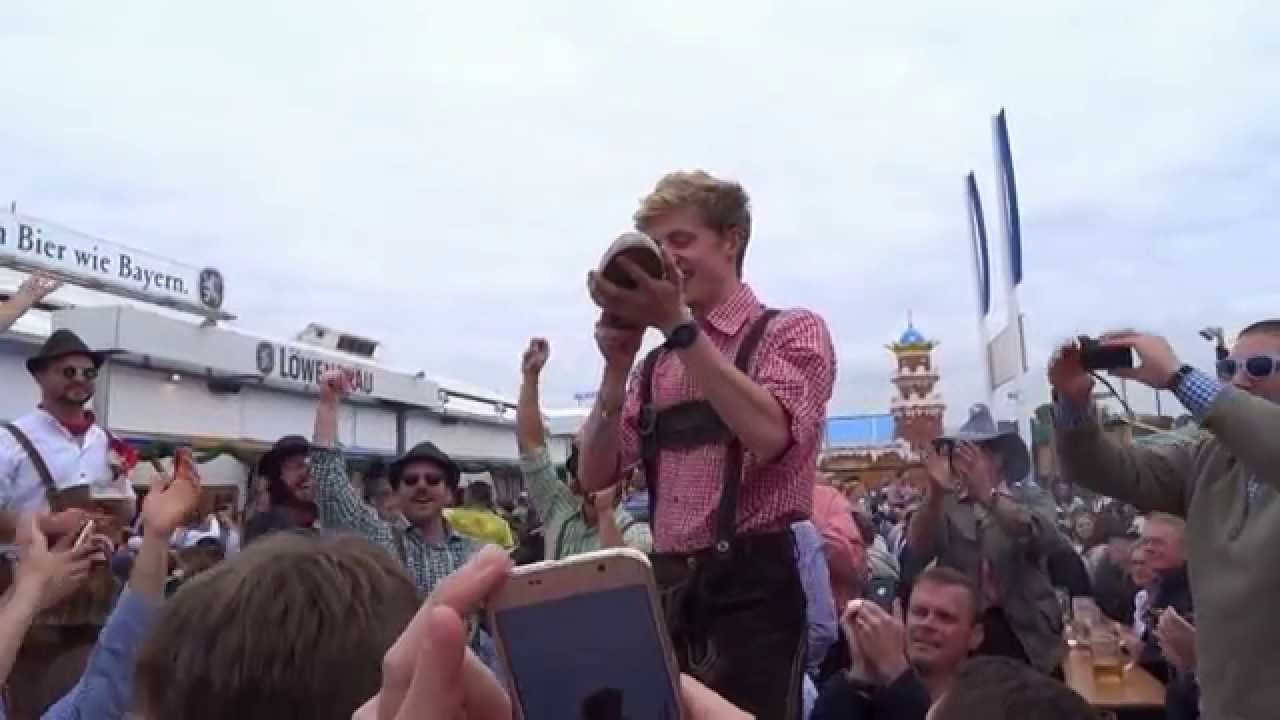 Nike Airmax sneakerfun auf der Wiesn: Oktoberfest M&uuml;nchen