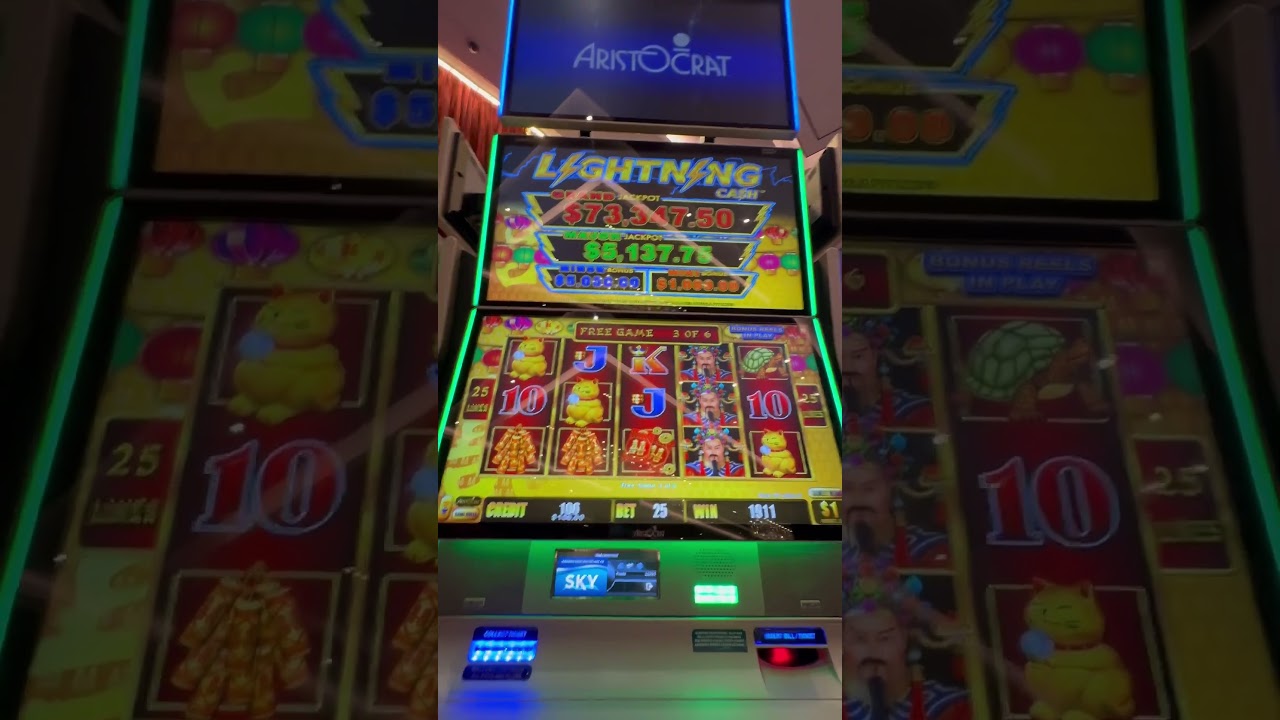 Happy Lantern! #casino #slots #slotmachine #gambling #bonus #freegames #fun #slot #jackpot #handpay