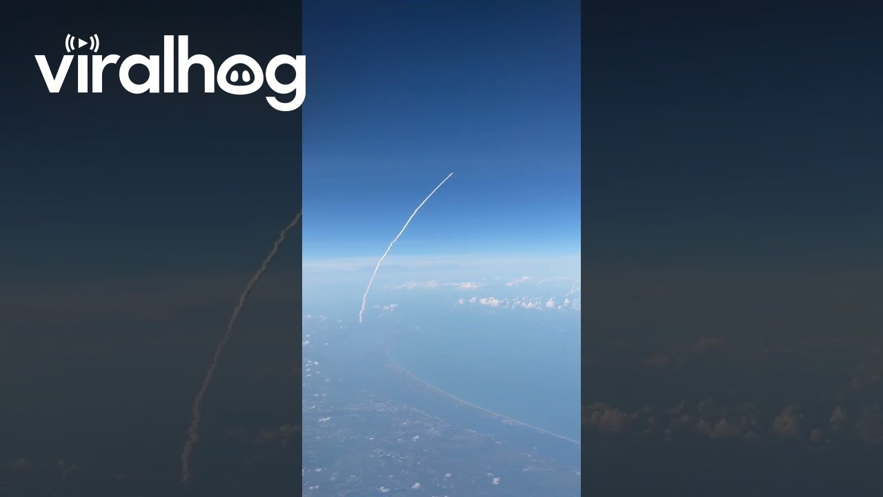 Artemis 2 Launch View From American Airlines Flight || ViralHog