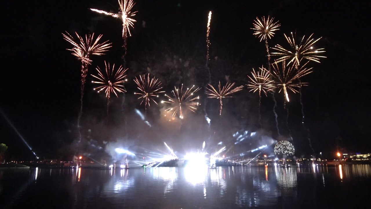 Disney: Luminous the Symphony of Us Premiere - Multicam (4K)