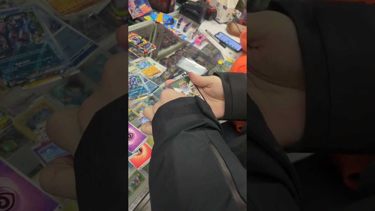В основном разочарование, но попадаются неплохие, но ничего особенного. Открытия наборов карточек...