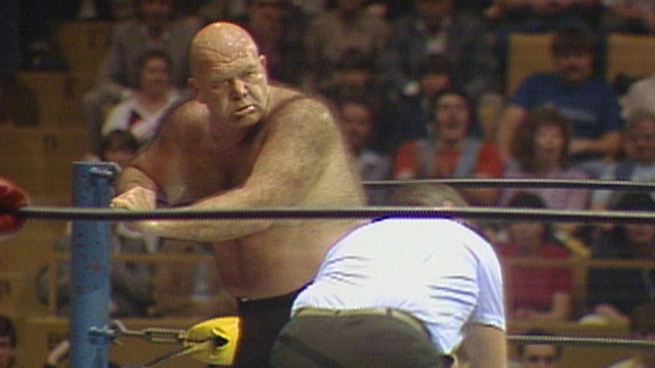 Джордж «Животное» Стил против Мэтта Борна: Prime Time Wrestling, 18 июня 1985 г.