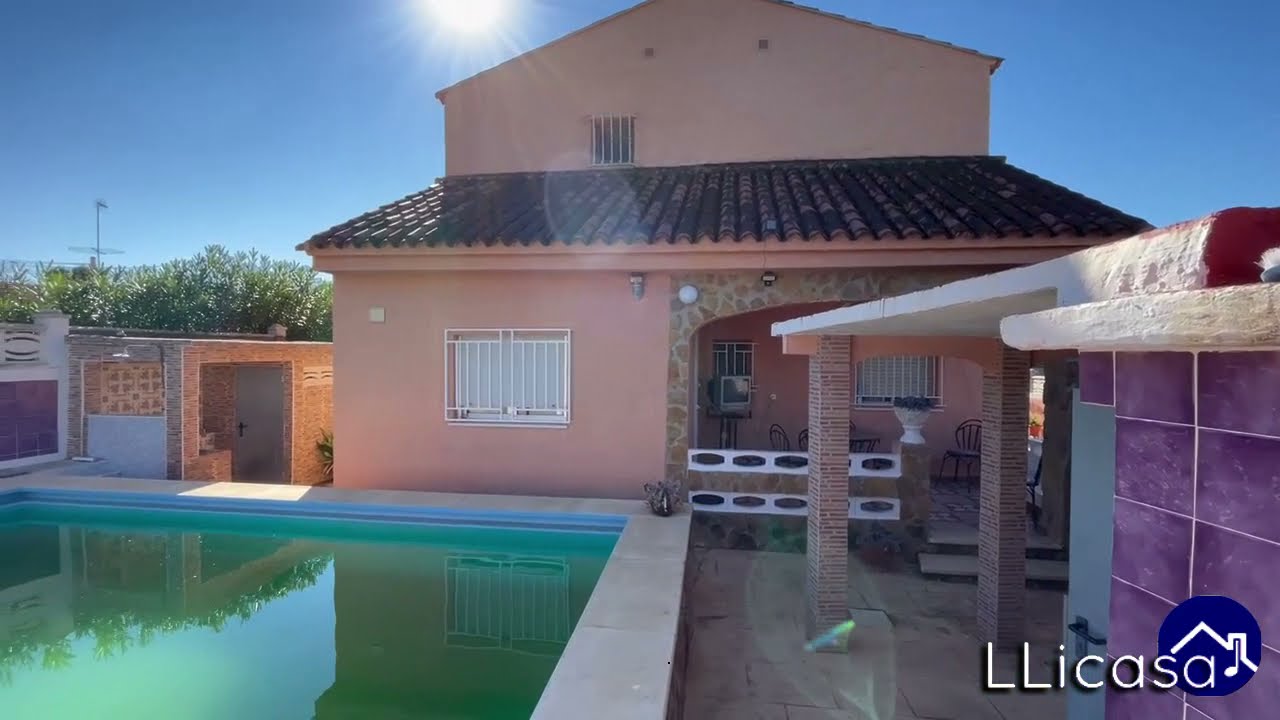 Se VENDE chalet zona San Vicente LLIRIA (ref.- 396)