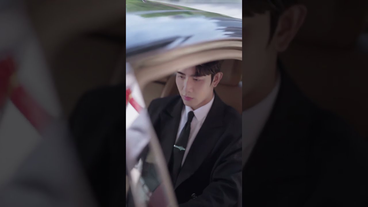 El CEO es sorprendido por un niño igual a él que lo llama papá, recuerda aquella noche con la chica