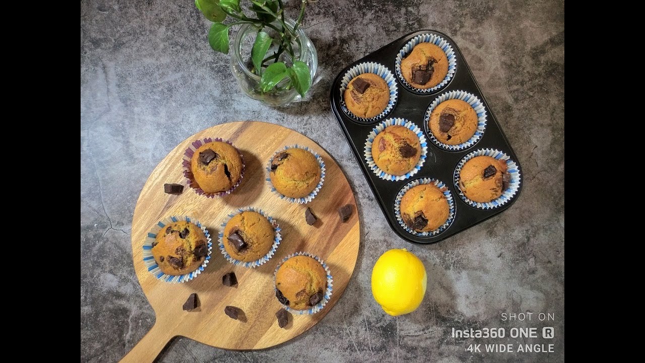 Lemon Zest &mdash; Chocolate Chunk Muffin | Simply LAMS