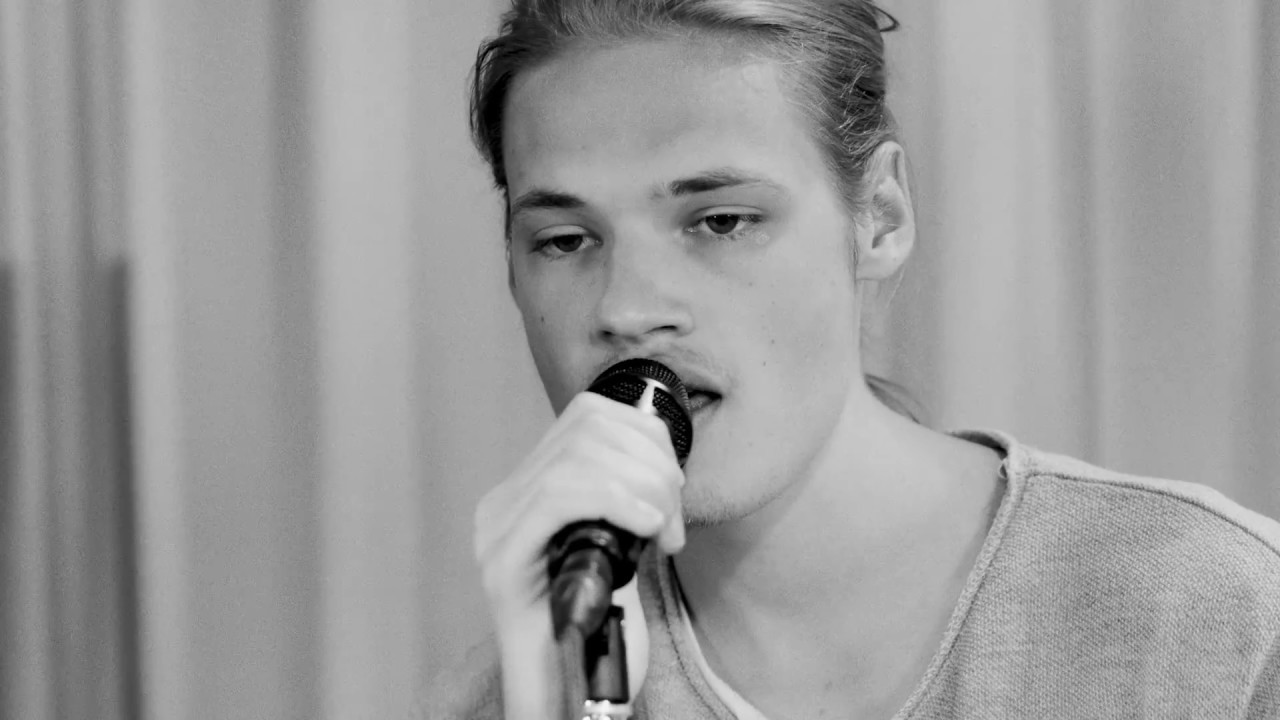 Everybody Hurts (R.E.M.) - Cover by Kai and Project 8309