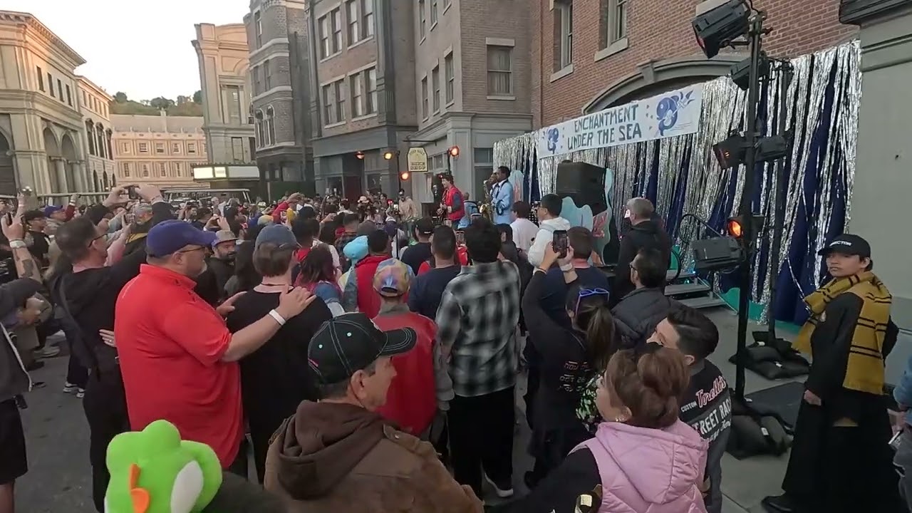 Johnny B Goode (Back To The Future: Hill Valley) - Universal Fan Fest Night