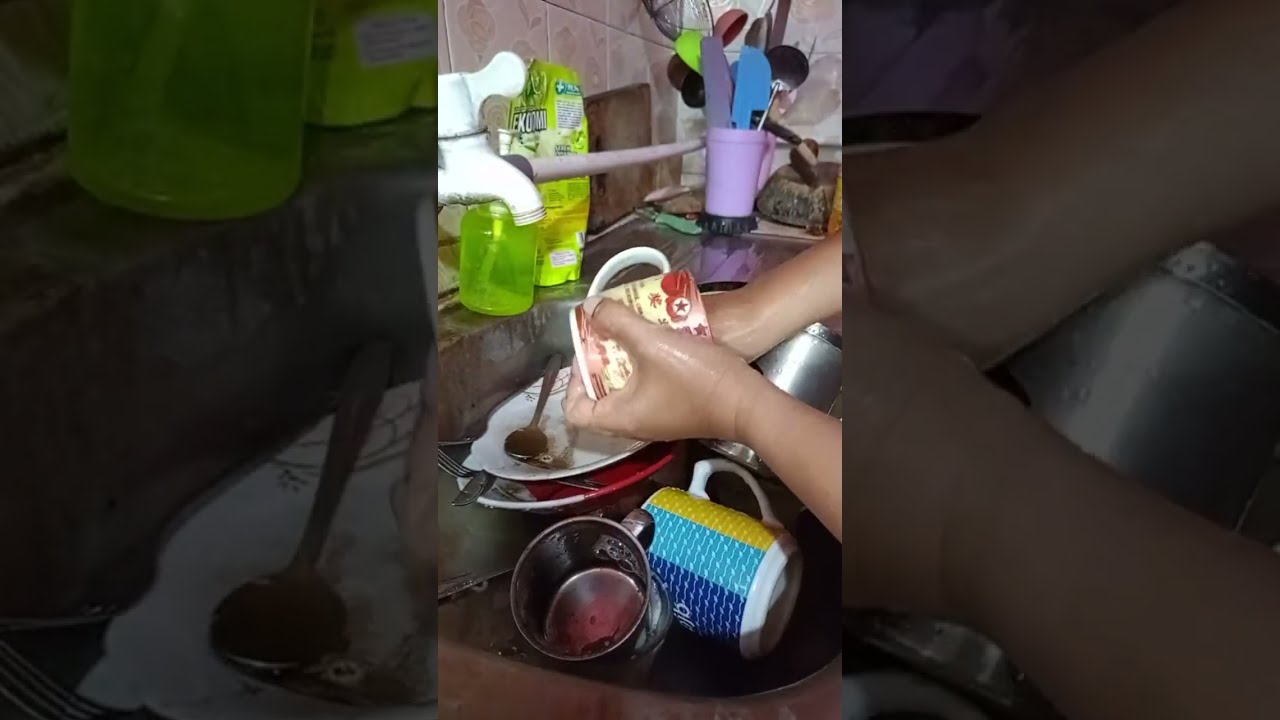 DI DAPUR LAGI