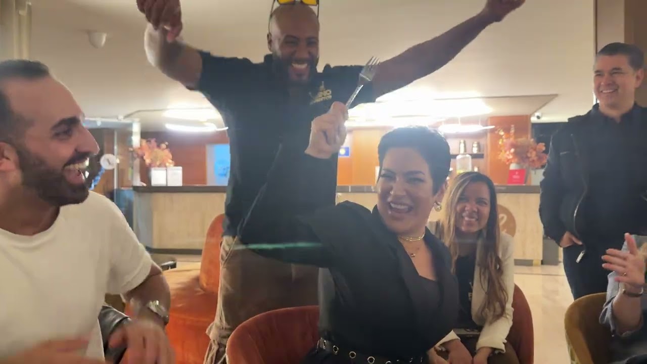 Trailer Behind The Scenes España Adora 2026