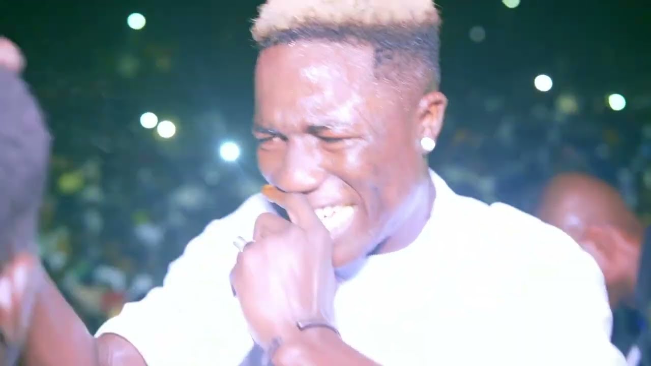 An2 Adi Sparky Live at Jarra soma football field