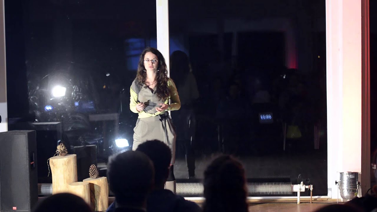 Powr&oacute;t do marzeń z dzieciństwa poprzez rysowanie: Klaudia Tolman at TEDxSopot