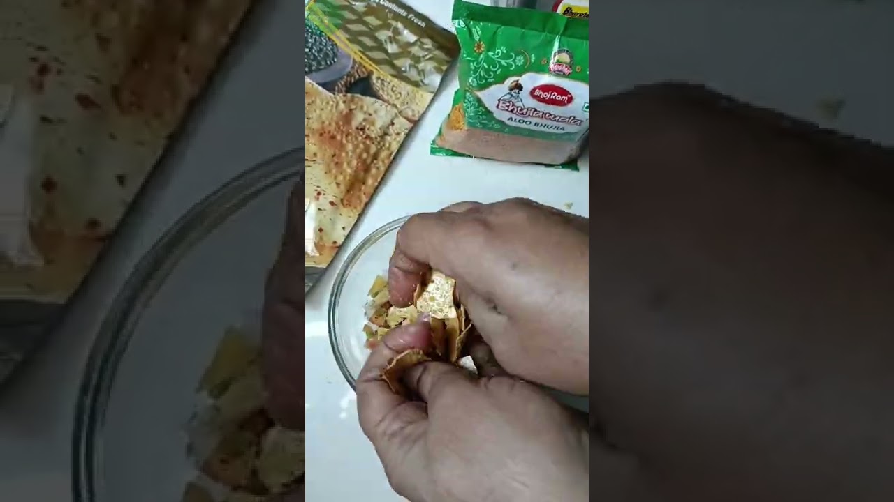 Papad Chaat 🤤| Easy Recipe | New Recipe | Chaat Recipe | Street Food | #shorts #ytshorts #chaat